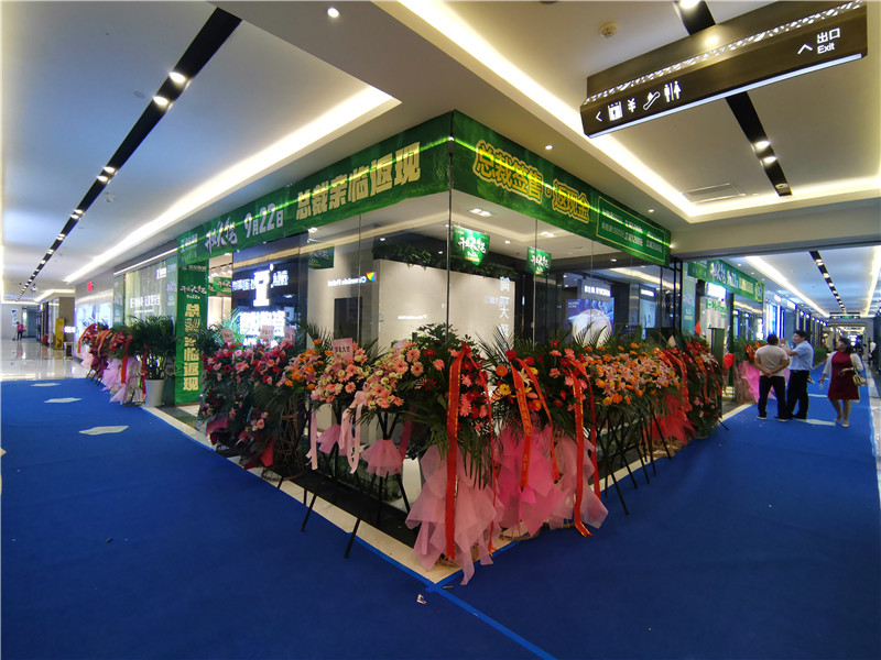 两天开三店！茄子免费视频陶瓷上演速度与激情